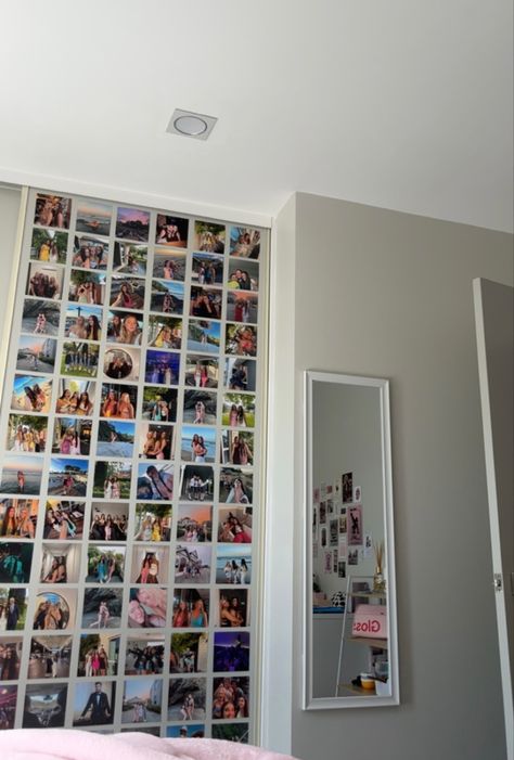 Photo Display In Bedroom, Picture Collage On Wall Ideas, Room Photo Ideas, Pictures In Room Ideas, Photos Around Mirror Bedroom, Room With Photo Wall, Room Decor Bedroom Photos, Photo Wall Friends, Bedroom Ideas With Pictures Wall Decor