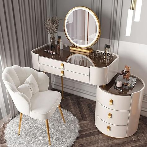 Dressing table decor