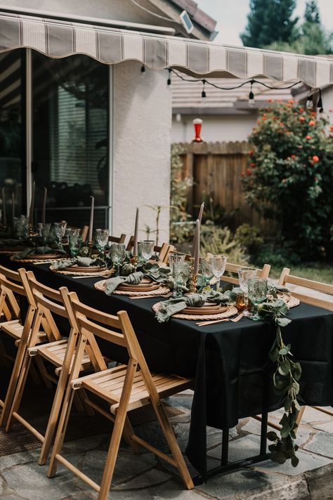 Bohemian Tablescape Party – Olgas Rustic Rental Black Table Cloth Decor, Black Table Linens Wedding, Outdoor Dinner Party Table, Black Tablecloth Wedding, Farmhouse Table Cloth, Black Table Cloth, Natural Dining Table, Backyard Dinner Party, Dinner Party Table Settings