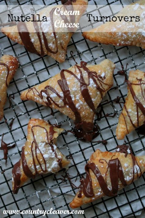 Nutella-Cream-Cheese-Turnovers-www_countrycleaver_com_ Cream Cheese Turnovers, Cheese Turnovers, Nutella Cream Cheese, Nutella Puff Pastry, Nutella Cream, Nutella Recipes, Puff Pastry Recipes, Köstliche Desserts, Food Blogs