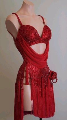 Moulin Rouge Dance Costume, Latin Costumes Dancers, Red Burlesque Costume, Salsa Outfit Dance, Red Performance Outfits, Latin Dresses Ideas, Latin Ballroom Dresses Costumes, Latin Dress Competition, Red Latin Dress