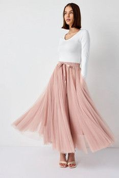 Pink Tutu Skirt, Wedding Guest Outfit Winter, Autumn 23, Fluid Movement, Tulle Long Skirt, Tulle Midi Skirt, Professional Outfits Women, Tulle Skirts, Pink Tutu