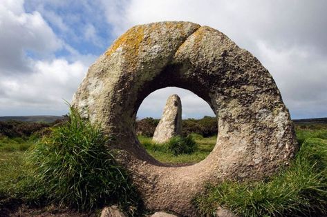 Critter Sitters, Megalithic Monuments, Ley Lines, Rainbow Serpent, England Countryside, Stone Circles, Ancient Tomb, Stone Circle, Standing Stones