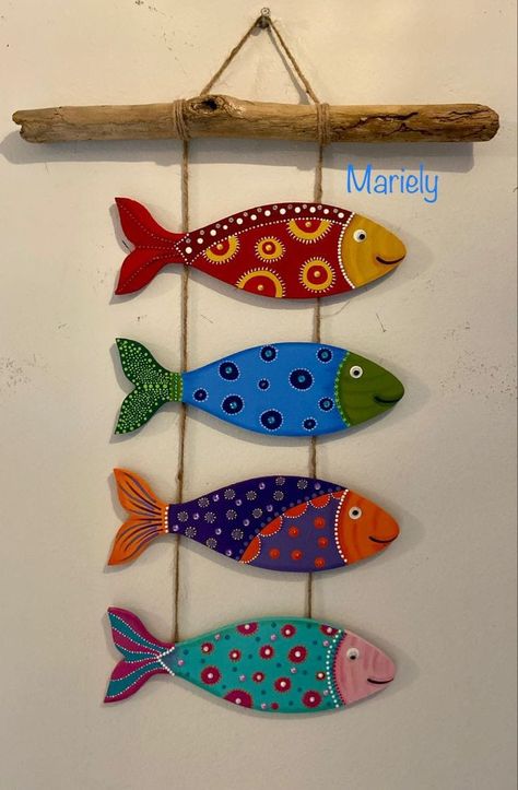 Clay Fish, Craft Images, Fish Crafts, Fish Wall Art, Clay Crafts Air Dry, Ceramic Fish, Driftwood Crafts, Beach Crafts, Fish Painting