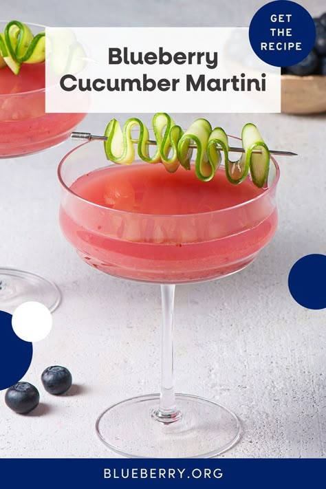 Cranberry Pineapple Punch, Cucumber Martini Recipe, Summer Martinis, Cucumber Martini, Spiked Drinks, Blueberries Recipes, Tart Base, Blueberry Martini, Champagne Jello