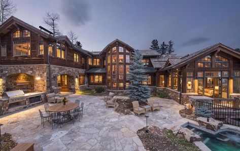 Dream House: Colorado Wood & Stone Mansion (18 Photos) – Suburban Men Log Cabin Mansions, Mansion Homes, Cabin Mansion, Dream House Mansions, Stone Mansion, Mansion Exterior, Dream Mansion, Beaver Creek, Log Cabin Homes