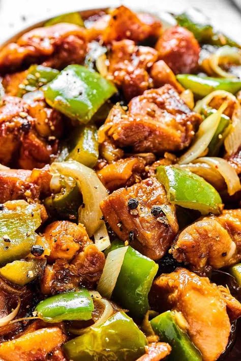 Crock Pot Black Pepper Chicken, Dinner Recipes Peppers, Crockpot Black Pepper Chicken, Green Pepper Chicken, Chicken And Green Pepper Recipes, Pepper Chicken Panda Express, Black Pepper Chicken Panda Express, Chicken And Pepper Recipes, Pepper Chicken Chinese