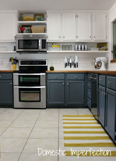 Tutorial on how to get rid of that space above your cabinets and turn it into usable space. Super budget friendly! Farmhouse Kitchen On A Budget, Серая Кухня, Budget Kitchen Remodel, Butcher Blocks, Kitchen Redesign, Gray Cabinets, Butcher Block Countertops, Upper Cabinets, Kitchen On A Budget