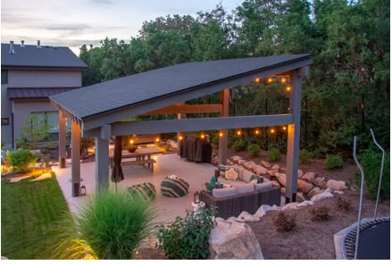 Japanese Pergola Ideas, Long Backyard Design, Patio With Pavilion, Slant Roof Pergola, Outdoor Pergola With Roof, Slanted Pergola, Pavillion Backyard, Deck For Entertaining, Party Gazebo