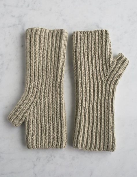 Hand Warmer Knitting Pattern, Fisherman Knit Sweater Free Pattern, Handwarmers Knitting Pattern, Hand Warmers Knitting Pattern, Knit Hand Warmers Pattern Free, Fingerless Mitts Knitting Pattern Free, Free Mitten Knitting Patterns, Knit Mittens Free Pattern, Knit Handwarmers