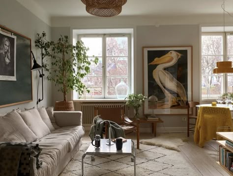 Scandinavian Studio Apartment, Scandinavian Studio, Apartment Styling, Coco Lapine Design, Swedish Apartment, Small Studio Apartments, Apartment Style, Studio Apartment, Home Inspo