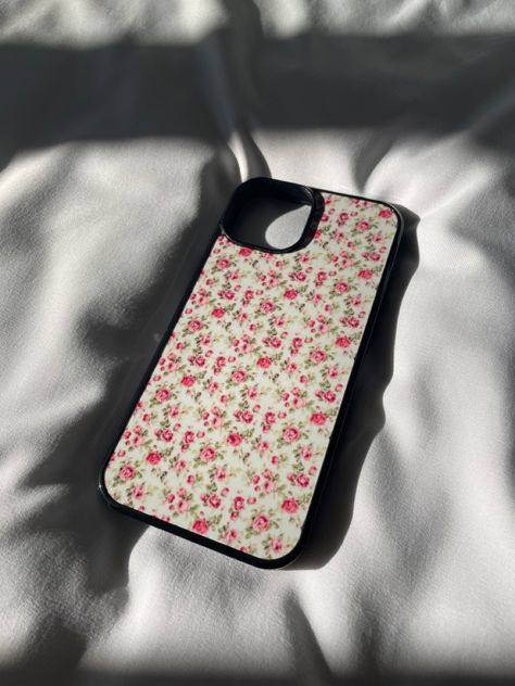 Cottage core | coquette inspired iphone case | phobe case inspo 🌟💐🌷✨🫶🏼 Coquette Phone Case, Love Pastel, Aesthetic Iphone Cases, Cheap Iphone, Cheap Iphones, Floral Iphone Case, Trendy Patterns, Phone Case Ideas, Trendy Phone Cases