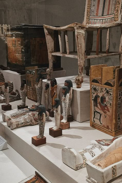 Egyptian Museum Aesthetic, Ancient Artifacts Aesthetic, Archeological Aesthetic, Archeology Student Aesthetic, Archaeologists Aesthetic, Archeologists Aesthetics, Egyptologist Aesthetic, Cultural Anthropology Aesthetic, Archaeology Wallpaper