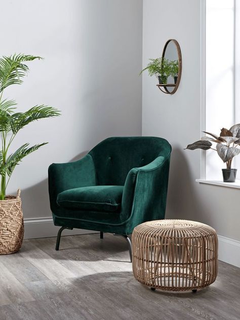 Velvet Occasional Chair, Green Accent Chair, Furnitur Ruang Keluarga, Leather Chaise, Green Living Room, Beige Living Rooms, Luxury Chairs, Luxury Home Furniture, 아파트 인테리어