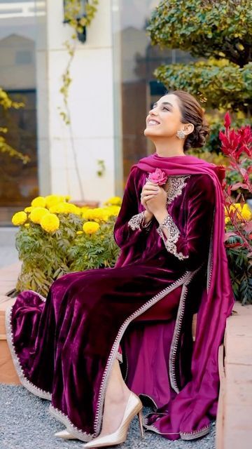 Maya Ali Velvet Dress, Velvet Suits Women Indian, Punjabi Lehenga, Velvet Pakistani Dress, Charlotte Wwe, Velvet Dresses Outfit, Velvet Outfits, Velvet Suit Design, Hdfc Bank