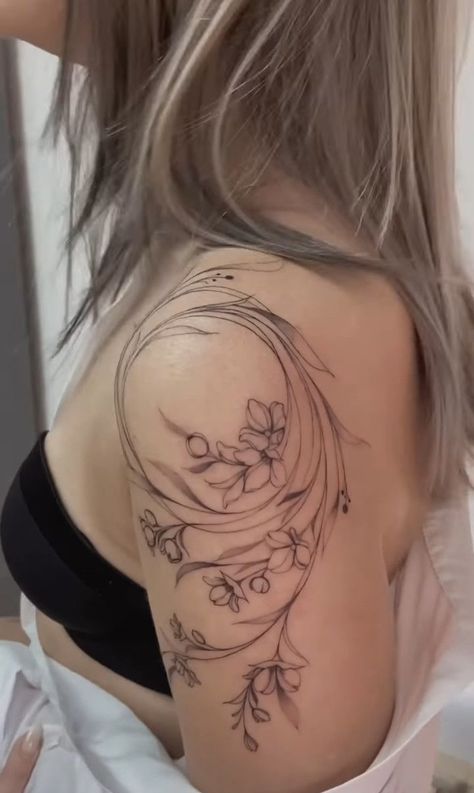 Shoulder Tattoo Women Flower, Shoulder Tattoos For Women Line Work, Feminine Shoulder Cap Tattoo, Line Shoulder Tattoos For Women, Back Feminine Tattoos, Elegant Shoulder Tattoo, Bicep Wrap Tattoo Women, Shoulder Cuff Tattoo, Wrap Shoulder Tattoo