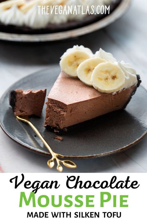 Vegan Chocolate Pie Recipe, Tofu Desserts, Silk Tofu, Tofu Chocolate Mousse, Best Vegan Meals, Vegan Chocolate Desserts, Silken Tofu Recipes, Tofu Dessert, Chocolate Mousse Pie