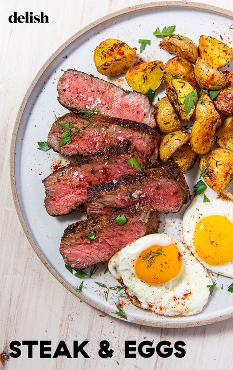 Looking for an indulgent, protein-packed breakfast? You're in the right place. #easy #recipe #howtomake Steak And Scrambled Eggs Breakfast, Steak Dinner Ideas, Leftover Steak Recipes, Steak Eggs, Steak Dinner Recipes, Leftover Steak, Simple Meals, Egg Recipes For Breakfast, Juicy Steak