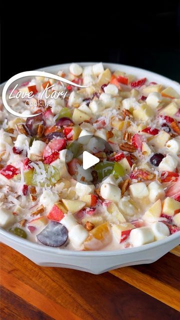 Karina Valladares on Instagram: "Ensalada de Fruta para esta Navidad Mexican Fruit Salad. You want the perfect dessert for your Christmas celebration? How about this delicious, creamy fruit salad, (ensalada de fruta) 😋 The best part, it's incredibly easy to make. Please comment down below what recipe you will like to see next. Also, check out our YouTube Channel for more delicious recipes. Link in Bio 😊  ENSALADA DE FRUTAS INGREDIENTS: ► 1 can of evaporated milk ► 1 can media crema (table cream) ► 1/2 can of sweetened condensed milk ► 4 oz cream cheese at room temperature ► 1/3 cup of sour cream ► 1/2 cup heavy syrup from the canned fruits ► 1 tbsp of vanilla extract ► 5 red apples ► 1 lb strawberries ► 11 oz red grapes ► 1 lb green grapes ► 1 can fruit cocktail ► 1 can peaches ► Some ma Mild Salsa Recipe, Fruit Salad With Cream, Mexican Fruit Salad, Fruit Cocktail Salad, Can Peaches, Creamy Fruit Salad, Mexican Fruit Salads, Christmas Fruit Salad, Mexican Fruit