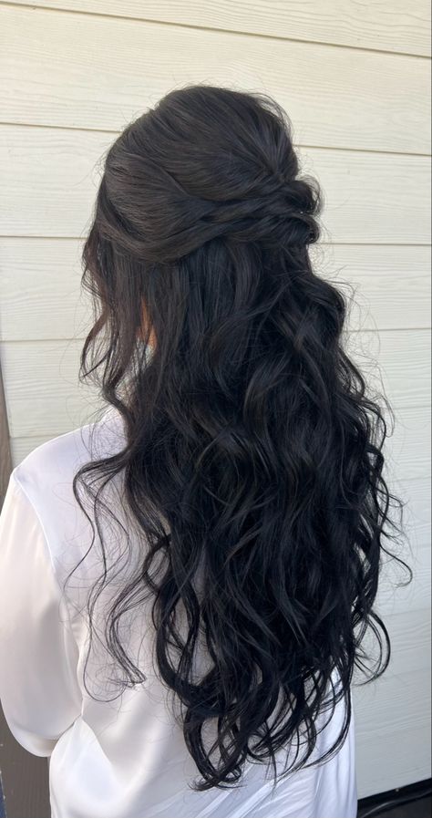 Half up half down hairstyle ideas Half Up Dark Hair Wedding, Dark Hair Down Wedding Styles, Waist Length Wedding Hair, Hair Idea For Bridesmaid, Wedding Hair For Long Black Hair, Dark Prom Hairstyles, Dark Wedding Hair Down, Wedding Hairstyles Long Dark Hair, Prom Hairstyles For Long Hair Black