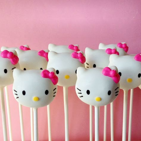 Kue Hello Kitty, Hello Kitty Cake Pops, Kitty Cake Pops, Kitty Birthday Theme, Hello Kitty Baby Shower, Hello Kitty Birthday Theme, Hello Kitty Bday, Hello Kitty Theme Party, Hello Kitty Birthday Cake