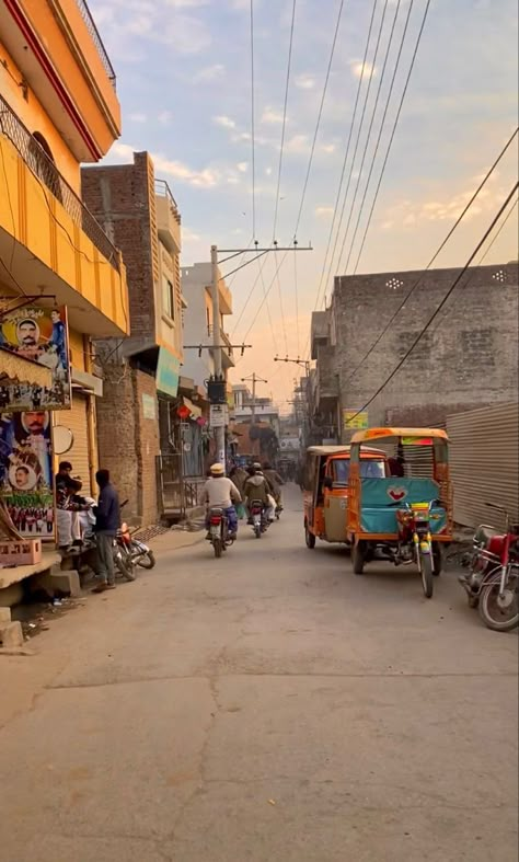 Pakistan Gujrat, Travel Pakistan, Punjabi Pakistan, Pakistani Desi Aesthetic, Pakistan Asethic, Pakistan Asthetic Pics, Pakistan Vibes, Pakistan Culture Aesthetic, Aesthetic Pakistan