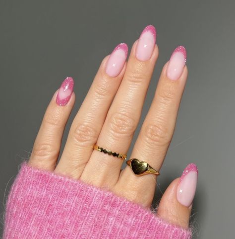 Pink Sparkle Nails, Pink Sparkly Nails, Glitter French Nails, Pink Tip Nails, Fall Nails 2023, Pink French Nails, Glitter Tip Nails, Glitter French Tips, Pink Glitter Nails