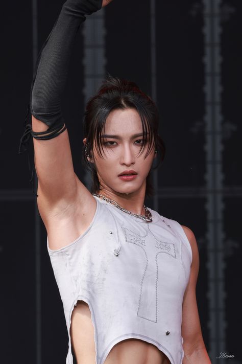 Seonghwa Belly Chain, Seonghwa Full Body Pic, Seong Hwa, Park Seong-hwa, Seonghwa Ateez, Ateez Seonghwa, Park Seonghwa, The Boy Is Mine, Body Poses