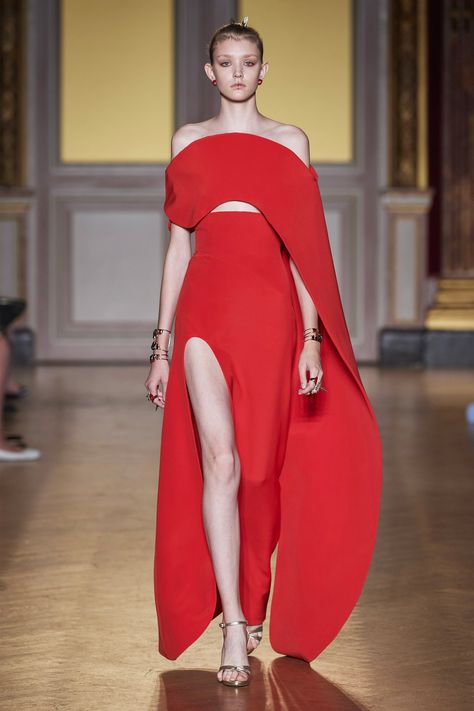 Antonio Grimaldi Fall 2019 Couture Collection - Vogue Antonio Grimaldi, 2019 Couture, Fall Couture, Collection Couture, Couture Week, Vogue Russia, Couture Gowns, Fashion Show Collection, Gorgeous Gowns