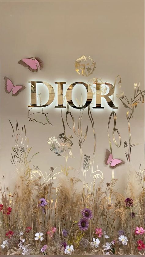 Cute Dior Wallpapers, Dior Screensaver, Flower Pop Up Store, Dior Flowers Wallpaper, Dior Pop Up, Dior Store Design, Dior Iphone Wallpaper, Iphone Wallpaper Dior, Dior Wallpapers Aesthetic