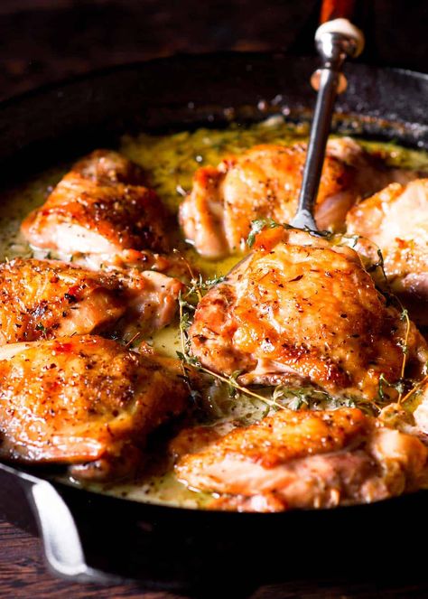 Creamy White Wine Sauce, Thigh Band, Tattoo Thigh, Chicken Skillet Recipes, Roasted Chicken Thighs, Herb Roasted Chicken, White Wine Sauce, Chicken Entrees, Winner Winner