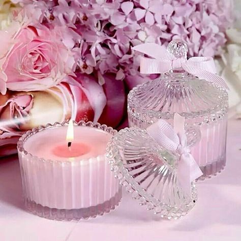 Light up your festival aesthetics with these pretty crystal jar soy candle🌈 . Crystal Jar, aesthetics, luxury gifting, gifting ideas, scented candle . #crystalcandles #soycandles #luxurycandles Crystal Jar, Watercolor Flower Prints, Candle Wedding Gift, Bridal Gift Wrapping Ideas, Flower Resin Jewelry, Pretty Henna Designs, Wedding Giveaways, Candle Wedding, Aesthetic Candles