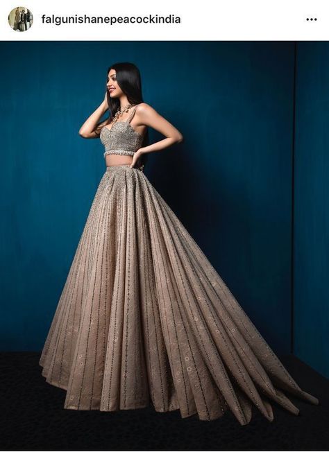 Wedding Gown Indian, Gown Indian, Indian Outfits Lehenga, Lehnga Dress, Designer Bridal Lehenga, Gaun Fashion, Indian Brides, Indian Gowns Dresses, Indian Bridal Wear