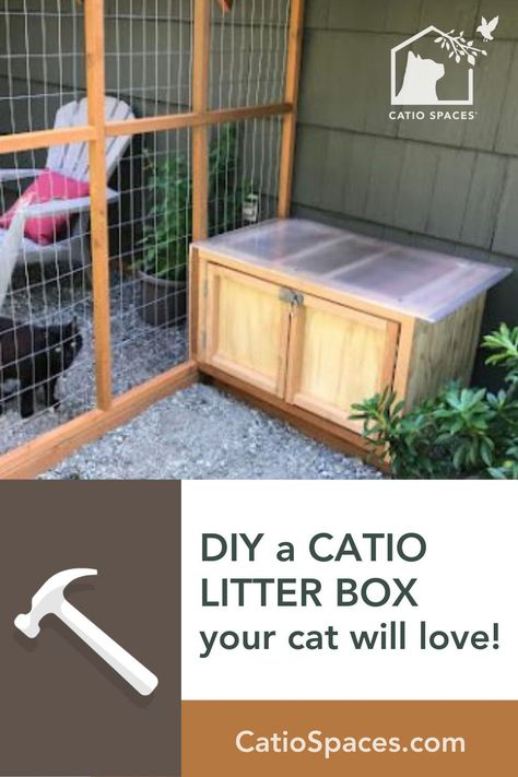 Diy Outdoor Litter Box Enclosure, Cat Litter Outdoor, Outside Litter Box Enclosure, Diy Outdoor Cat Litter Box Ideas, Litter Box Catio, Outdoor Litter Box For Indoor Cats, Cool Litter Boxes, Outside Litter Box Ideas, Outdoor Litter Box Enclosure