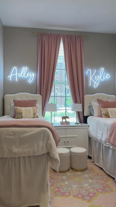 Blue And Gold Dorm Room, Dorm Room Ideas Light Pink, Room Ideas Light Pink, Gold Dorm Room Ideas, Pink And Gold Dorm Room, Hbcu Dorm, Light Pink Dorm Room, Gold Dorm Room, Light Blue Dorm Room Ideas