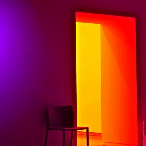 colour light beautiful Neon Rouge, Purple Lighting, Color Video, Purple Color Schemes, Orange Aesthetic, Purple And Yellow, Yellow Aesthetic, Beauty Room, Purple Aesthetic