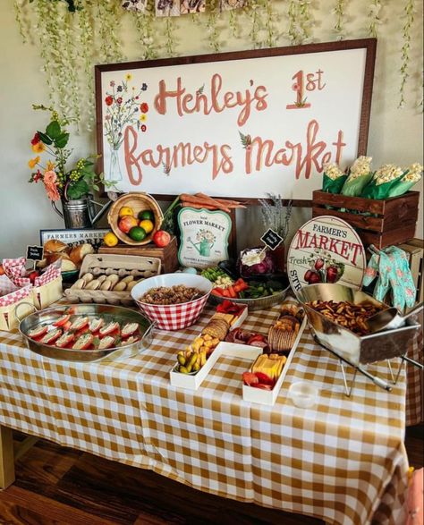 1st Farmers Market Birthday, 1st Birthday Farmers Market Theme, Farmers Market Party Table Decor, Vegetable First Birthday Party, Farmers Market First Birthday Party, Produce Themed Party, Farmers Market Dessert Table, Farmers Market Birthday Party Decorations, Vegetable Birthday Party