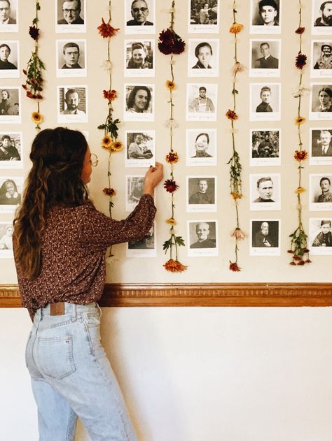 Youth Group Rooms, St Bernadette Soubirous, Dorothy Day, Catholic Aesthetic, Catholic Decor, Prayer Corner, Catholic Home, Thérèse Of Lisieux, Polaroid Pictures