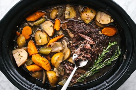 Unleash the Deliciousness: Arm Roast In Crock Pot Are you ready to take your slow-cooking game to the next level? Look no further than the arm roast, a succule Beef Roast Recipes, Downshiftology Recipes, Arm Roast, Slow Cooker Pot Roast Recipes, Metabolic Diet Recipes, Perfect Pot Roast, Short Ribs Slow Cooker, Prime Rib Roast Recipe, Slow Cooker Pot Roast