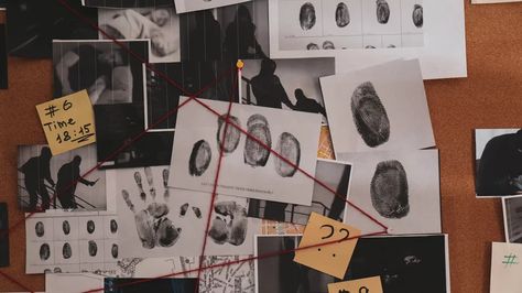 True Crime Theories That Wound Up Being True Detective Board, Detective Party, Detective Theme, Clue Party, Scene Room, Mystery Dinner Party, Detective Aesthetic, Spy Party, Mystery Dinner