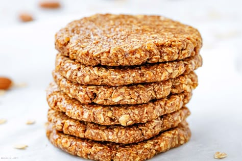 3-Ingredient Oatmeal Cookies Recipe – No Bake Oatmeal Cookies — Eatwell101 3 Ingredient Biscuit Recipe, Biscuit Cinnamon Rolls, Oat Cookie Recipe, The Best Cookie Recipes, Chocolate Chips Cookies, Breakfast Cookie Recipe, Peanut Butter Snacks, Cookies Oatmeal, Gluten Free Chocolate Chip Cookies