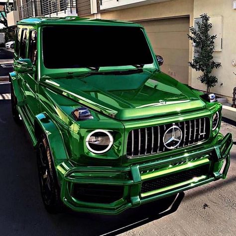 Mercedes-AMG G 63 4MATIC+ W463 - Wicked colour! Green Mercedes, Mercedes Jeep, Dream Cars Mercedes, Mercedes G Wagon, مرسيدس بنز, Cars Mercedes, Mercedes Benz G Class, Benz G Class, Lux Cars