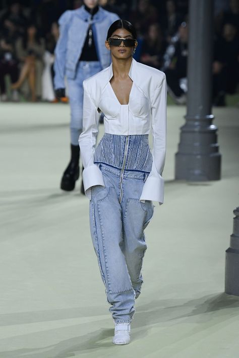 All Jeans, Woman Suit Fashion, Denim Trends, Fall 2022, Stage Outfits, Runway Looks, Couture Fashion, Denim Fashion, Runway Fashion