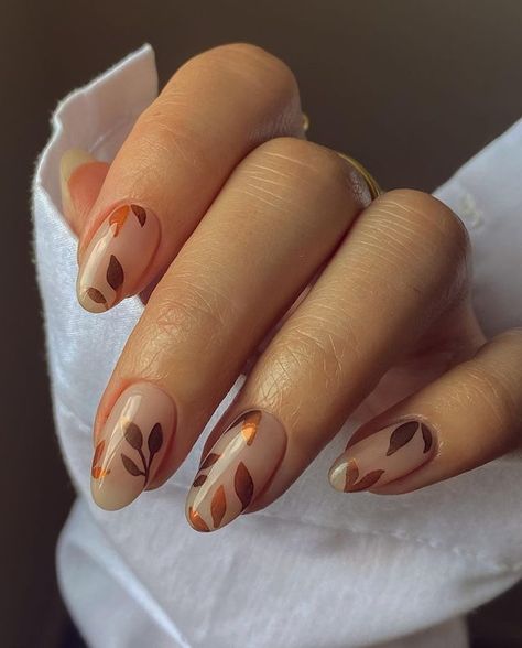 Fall Leaves Nail Art, November Nails, Fall Manicure, Cute Nails For Fall, Short Nails Art, Thanksgiving Nails, Fall Nail Art, Orange Nails, Autumn Nails