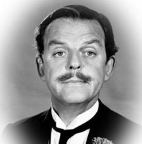 David Tomlinson, actor 1917-2000 - I remember him most from Mary Poppins. He played the children's father. RIP David. David Warner Actor, Jack Nicholson Smile, David Hedison Actor, David Tomlinson, Cracked Actor David Bowie, Film Tv, Classic Film Stars, Actor Studio, Hollywood Men