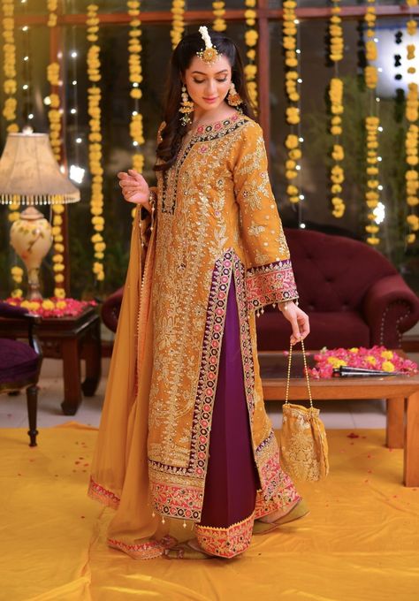 Weddings Pakistani, Shaadi Dresses, Mayon Dresses, Shaadi Outfits, Wedding Makeover, Mehndi Dresses, Haldi Outfit, Mehndi Dress, Butterfly Photography