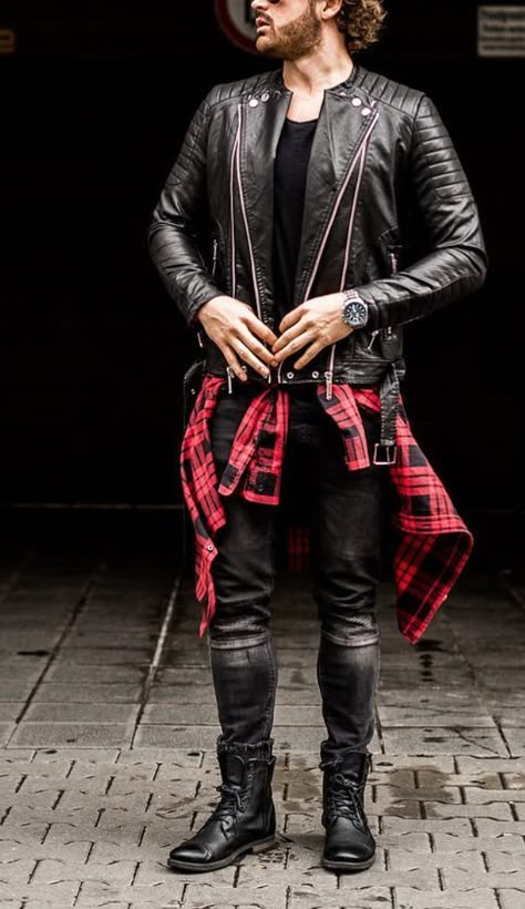 Rocker Man Style, Rockstar Look Men, Man Rock Style, Rock Outfits For Men, Men Harness Outfit, Rock Style Outfits Men, Rocker Summer Outfits, Metal Outfit Men, Metal Style Men