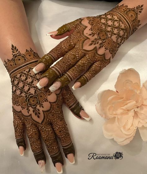 Heavy party 🧡 Design inspo @fizamehndi - #henna #hennadesign #hennaart #hennaartist #hennainspo #bridalhenna #mehndi #mehndidesign #mehndiinspo #bridalmehndi #mehndiartist Heavy Mahendi Designs, Henna Designs Heavy, Heavy Mehendi Designs, Mehndi Designs Heavy, Party Henna Designs, Heavy Mehndi Designs, Backhand Mehndi Designs, Floral Mehendi, Mehndi Arabic