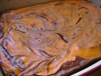 What's Cookin, Chicago?: Thai Tea Brownies Thai Tea Recipes, Country Desserts, Tasty Thai, Everything Cake, Food Main Dishes, Asian Dessert, Thai Tea, Cooking Spray, Brownies Recipe