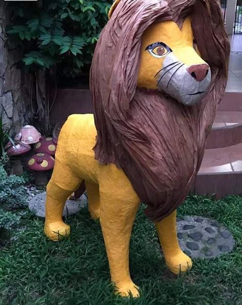 Zoo Birthday Party Food, Zoo Birthday Party, Lion King Party, Lion King Birthday, Piñata Ideas, Boat Parade, Cardboard Crafts Diy, Zoo Birthday, Diy Pinata